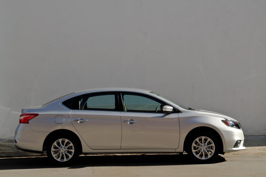  Nissan Sentra 2016 года  (BR) (фото 12 из 30)